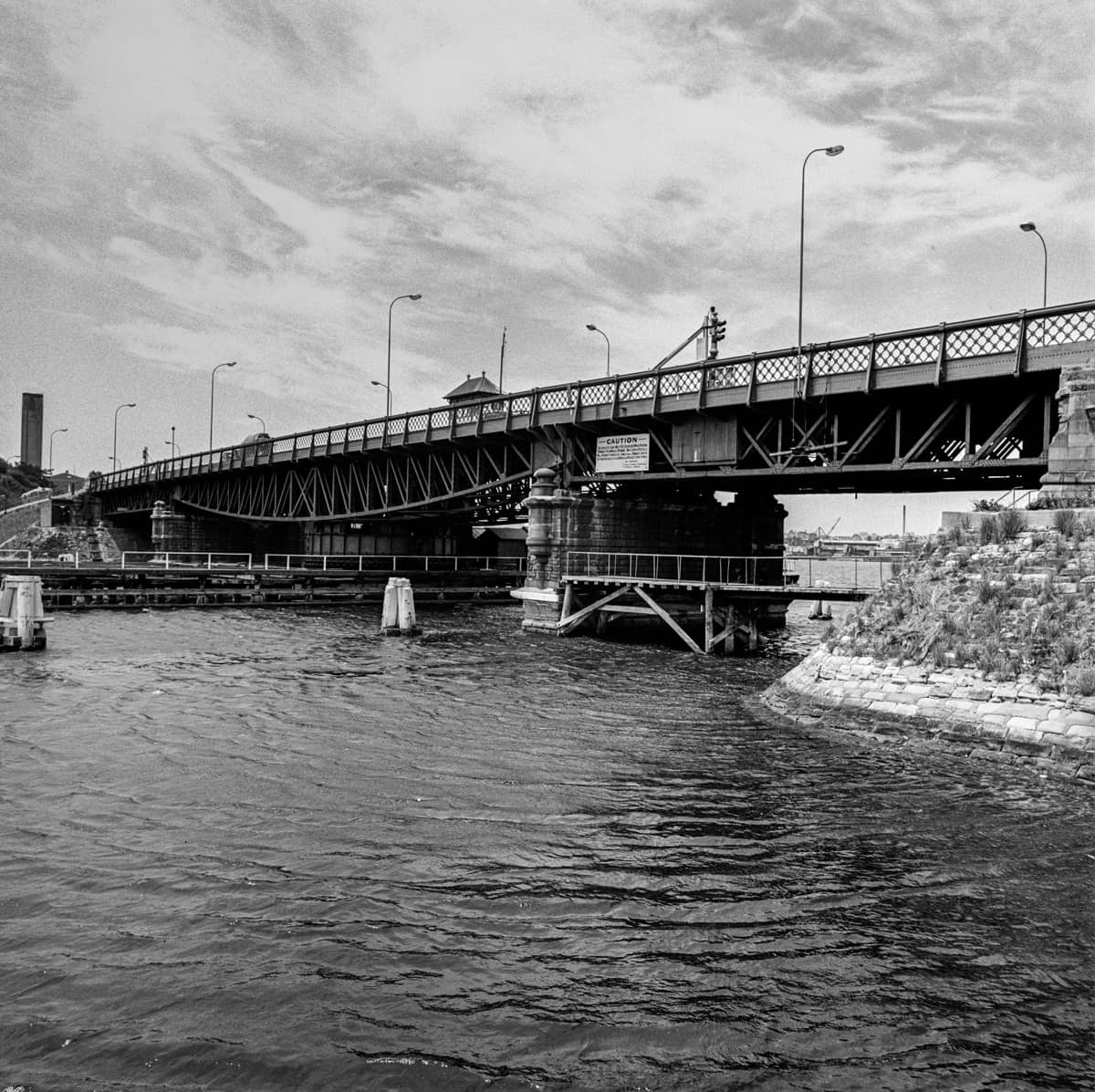 102161 Glebe Island Bridge 1973
